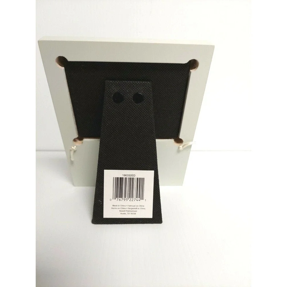 New in Box Dax Nursery Picture Photo Frame Infant Child‎  Picture Frame 4''x3''